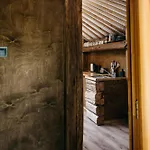 Jurta A Duna-parton Zebegény