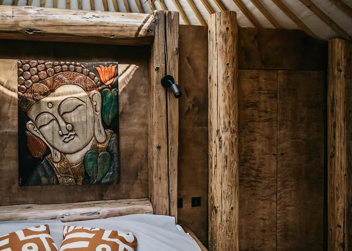 Luxury tent Jurta A Duna-parton *